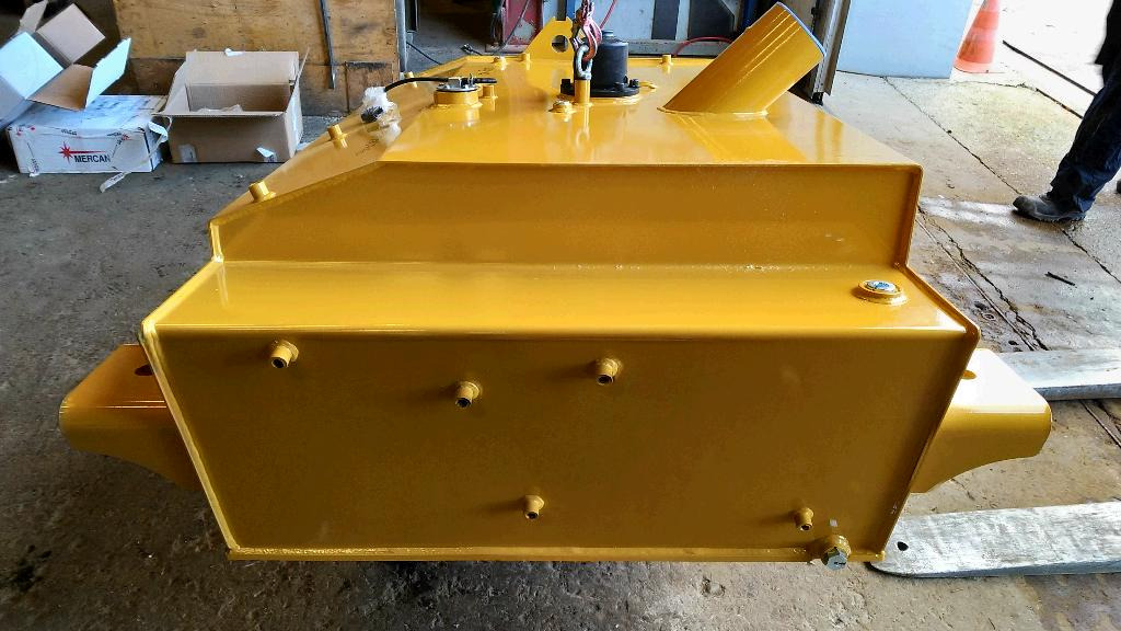 Fuel tank for Construction machinery Caterpillar 4362390 -: picture 4
