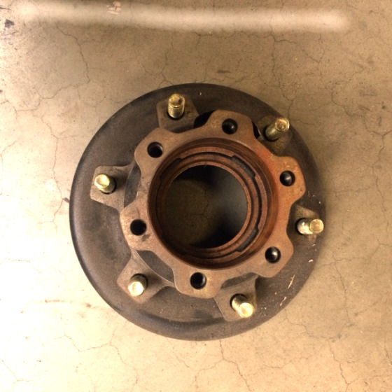 Wheel hub for Material handling equipment Hub,front wheel for Caterpillar /Mitsubishi: picture 2