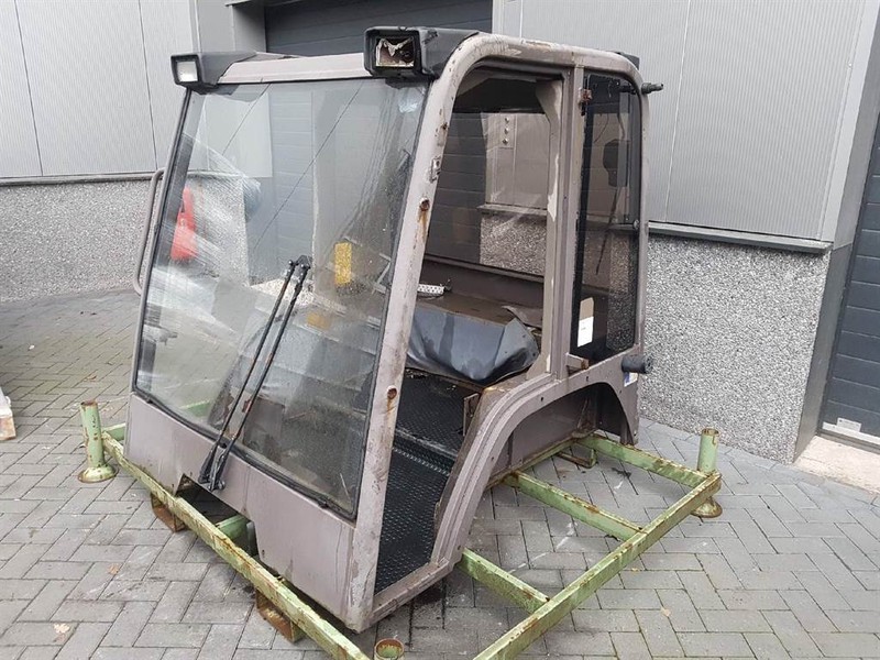 Cab and interior for Construction machinery Manitou MLA627 - Cabin/Kabine/Cabine: picture 4