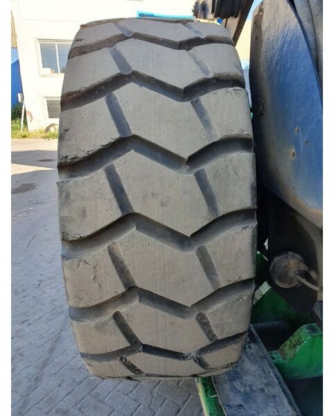 Tire Michelin 29.5 R29: picture 3