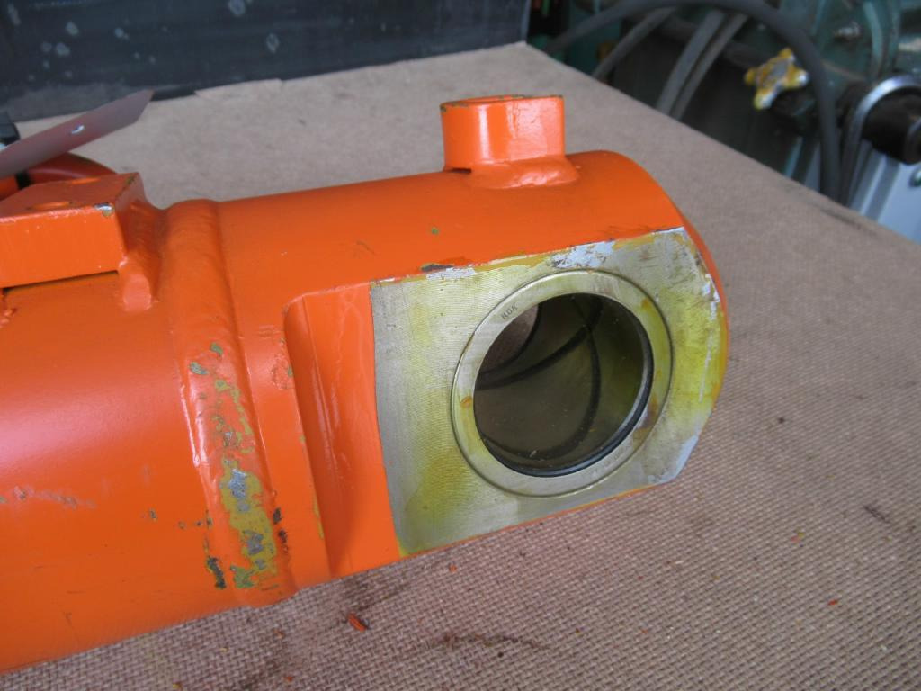 Hydraulic cylinder for Construction machinery New Holland 72959454 -: picture 3