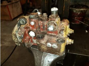 Hydraulic valve for Bulldozer New Holland FD145: picture 3
