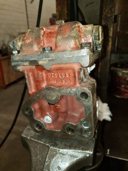 Hydraulic valve for Bulldozer New Holland FD145: picture 4