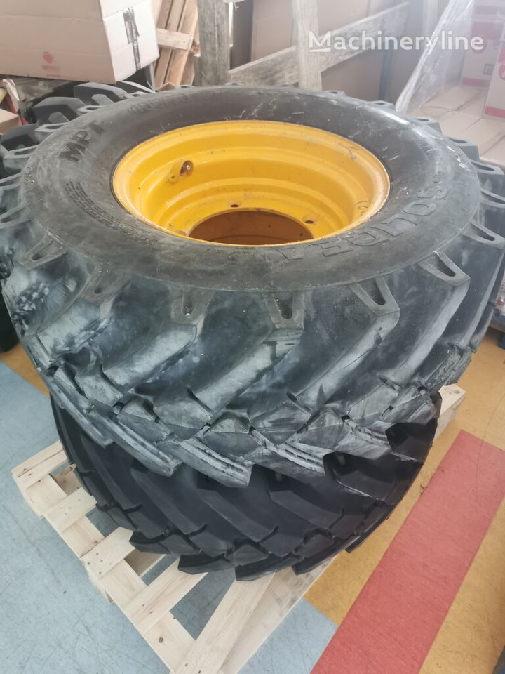 Tire for Backhoe loader Solideal 405/70-20: picture 4