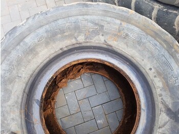 Tire for Construction machinery TRIANGLE 23.5R25 - Tire/Reifen/Band: picture 4