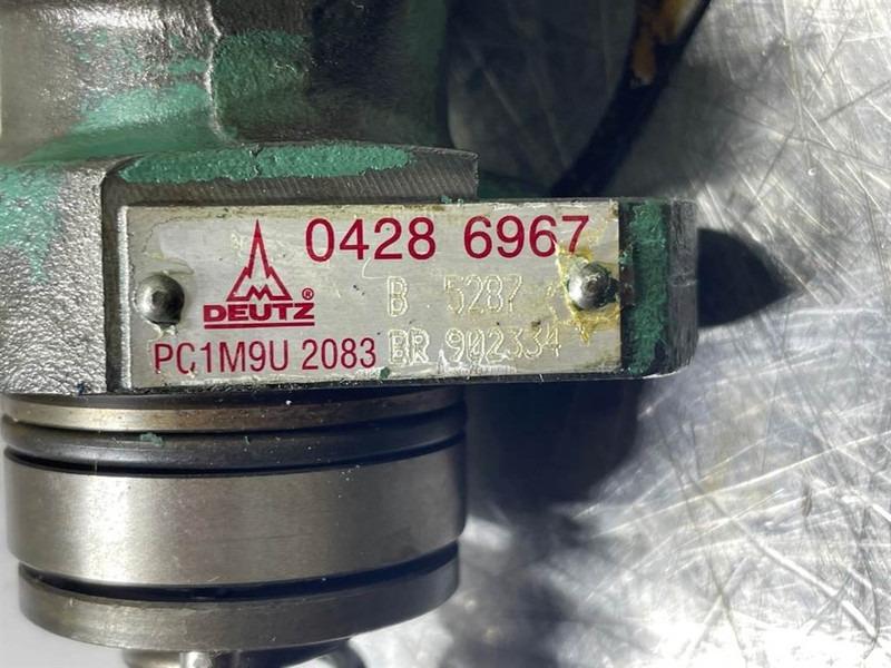 Engine for Construction machinery Volvo L30B-Deutz TD2011L04I-04286967-Fuel injection pump: picture 4