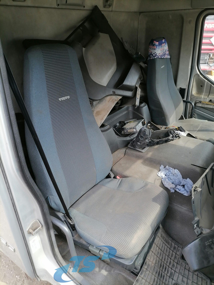 Cab and interior for Truck Volvo Volvo kabiin 85110567: picture 16