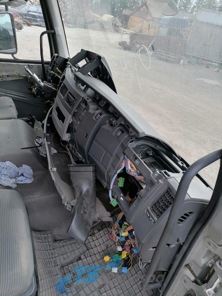 Cab and interior for Truck Volvo Volvo kabiin 85110567: picture 18