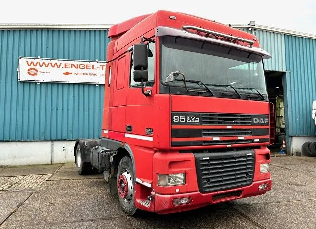 Tractor unit DAF 95.480 XF SPACECAB (EURO 3 / ZF16 MANUAL GEARBOX / 2x DIESELTANK / AIRCONDITIONING): picture 3