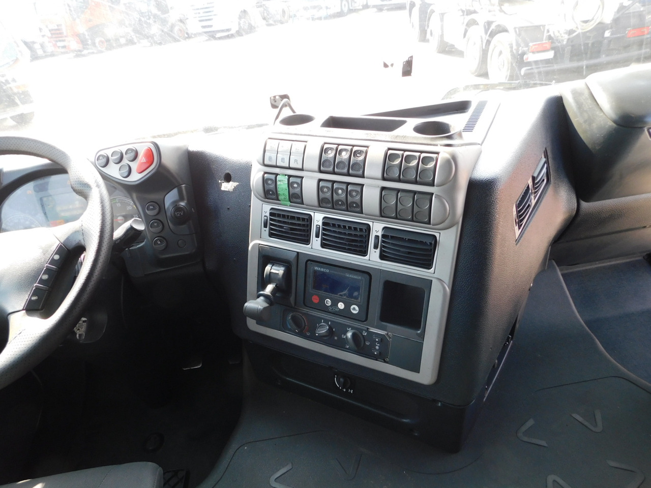 Tractor unit Iveco As440s42 t: picture 7
