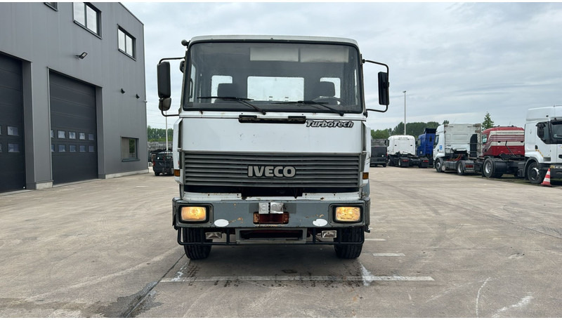 Tractor unit Iveco Turbotech 190 - 30 (FULL STEEL SUSPENSION / 6 CYLINDER WITH MANUAL PUMP): picture 2