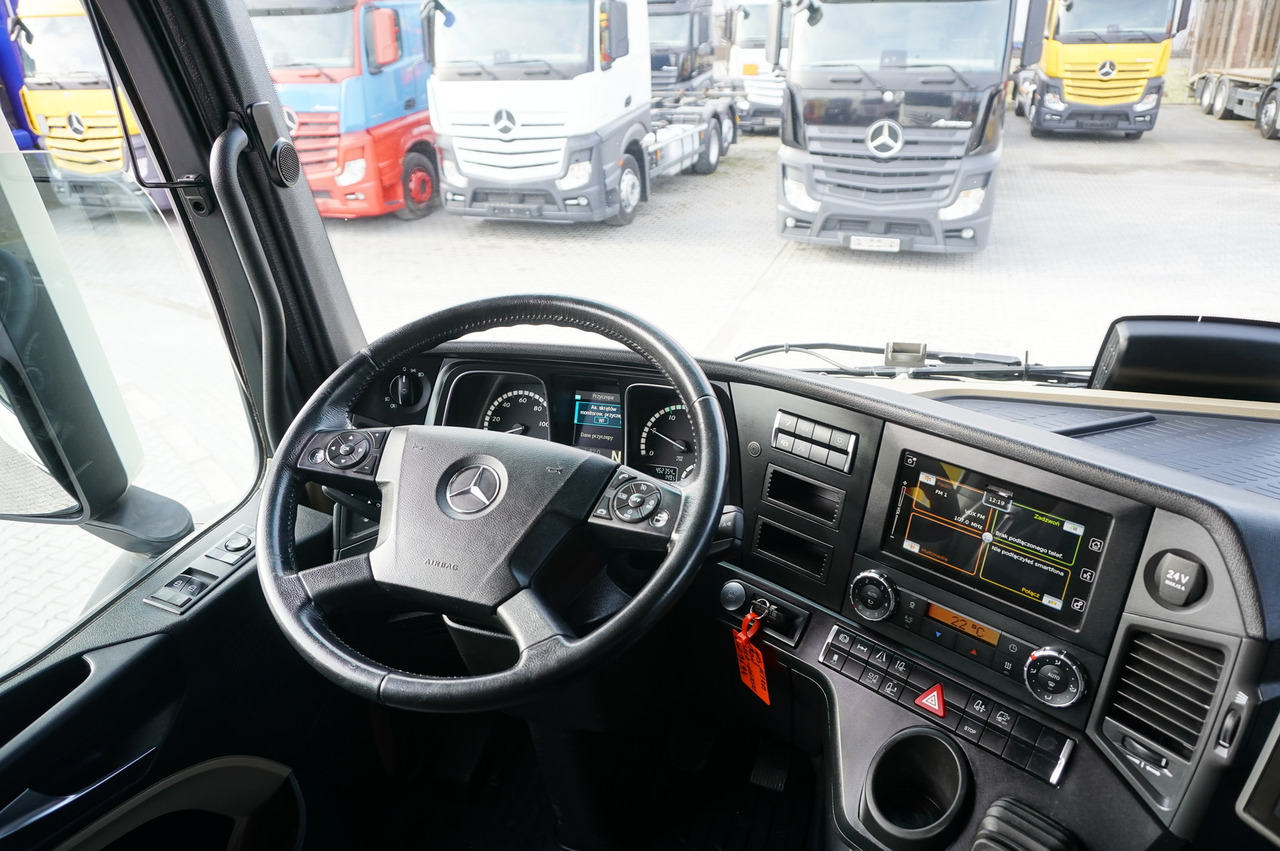 Tractor unit MERCEDES-BENZ Actros MP4 1851 Low Deck E6 StreamSpace truck tractor / 9 pieces: picture 8