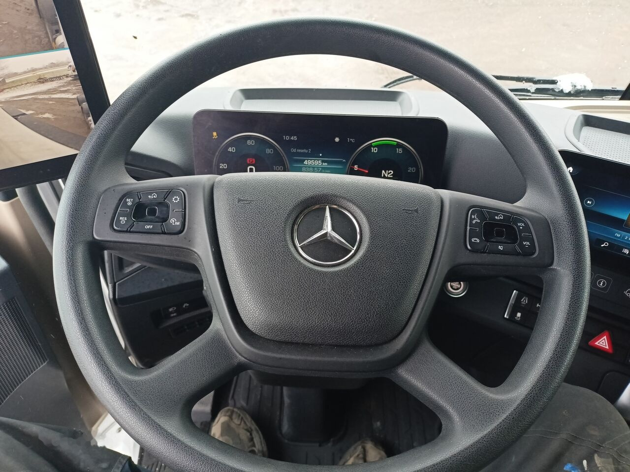 Tractor unit Mercedes-Benz Actros 2551 , 49600 km !!!!: picture 7