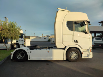 Tractor unit SCANIA R520: picture 2