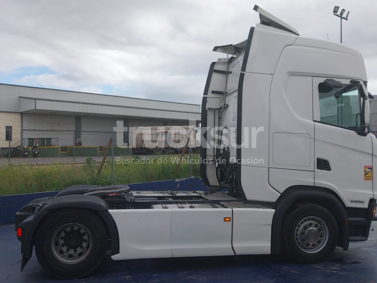 Tractor unit SCANIA S450: picture 10