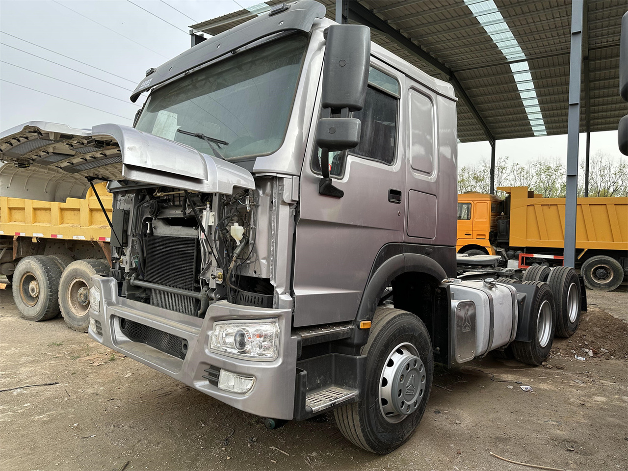 Tractor unit SINOTRUK Howo 380 Truck Head: picture 9
