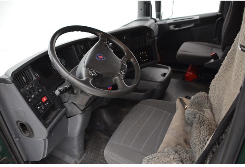 Tractor unit Scania R440: picture 9