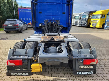 Tractor unit Scania R450 Low Deck, MEGA: picture 4