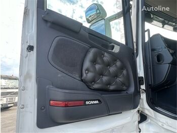 Tractor unit Scania R560: picture 5