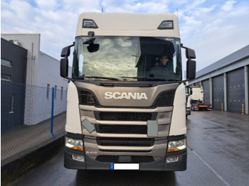 Tractor unit UVES05240027: picture 1