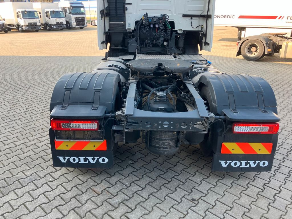Tractor unit Volvo FH500 I Park Cool ACC 2 Tanks (1100 L): picture 8