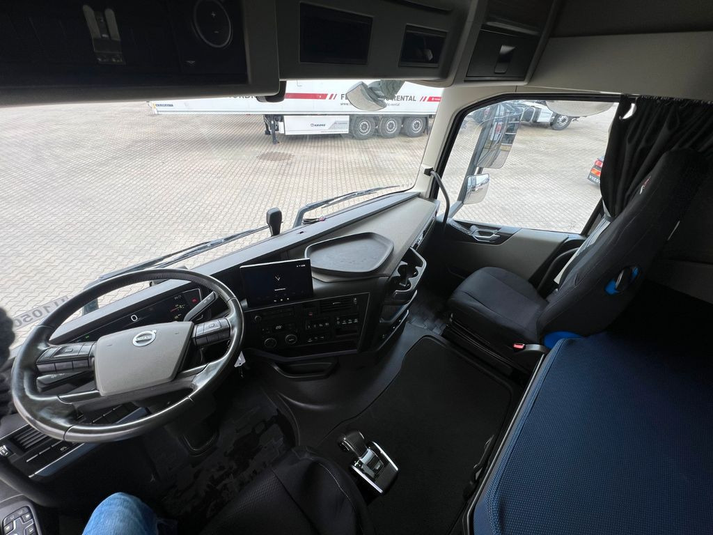 Tractor unit Volvo FH500 I Park Cool ACC Walking floor: picture 21