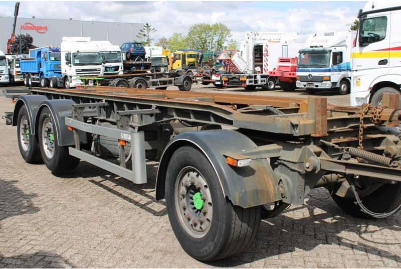 Container transporter/ Swap body trailer Burg 3x SAF: picture 14