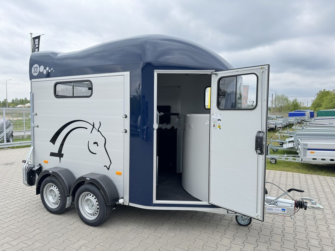 Horse trailer Cheval Liberté Gold 3 for two horses with tack room 2000 kg GVW trailer: picture 20