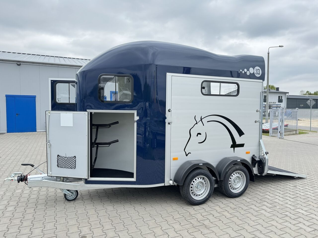 Horse trailer Cheval Liberté Gold 3 for two horses with tack room 2000 kg GVW trailer: picture 32