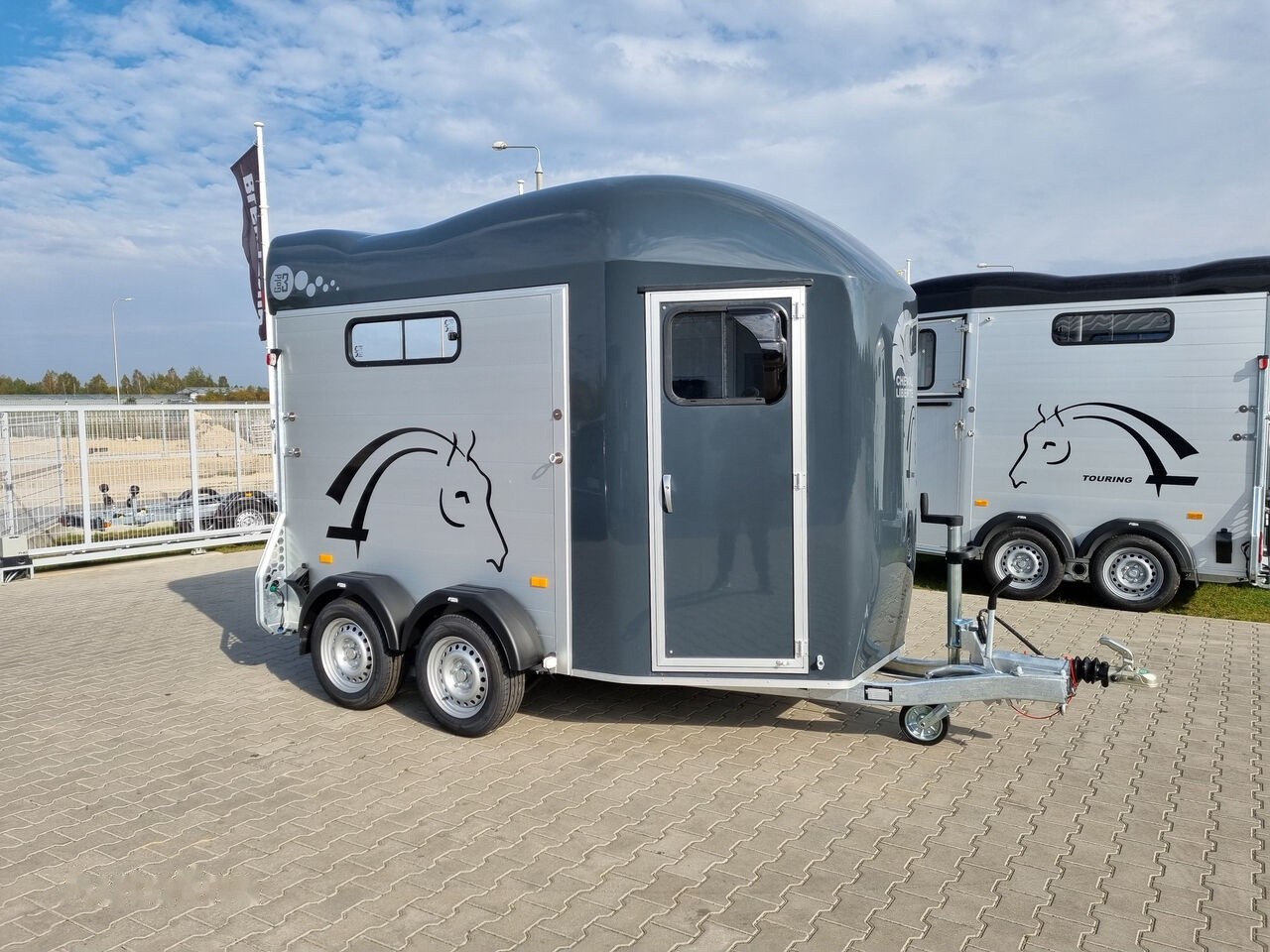 Horse trailer Cheval Liberté Gold 3 for two horses with tack room 2000 kg GVW trailer: picture 34