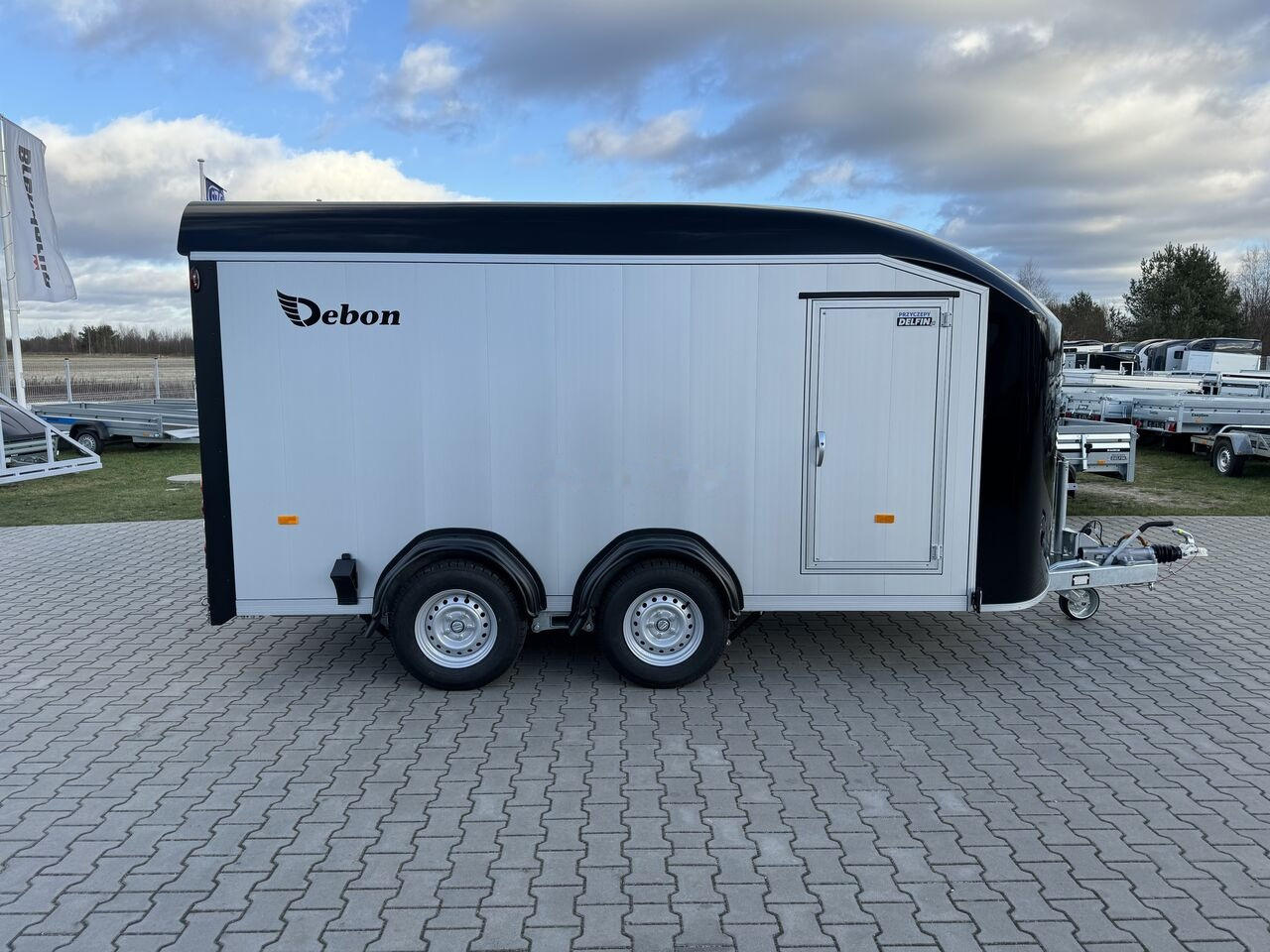 Closed box trailer Debon C800 furgon van trailer 3000 KG GVW car transporter Cheval Debon: picture 16