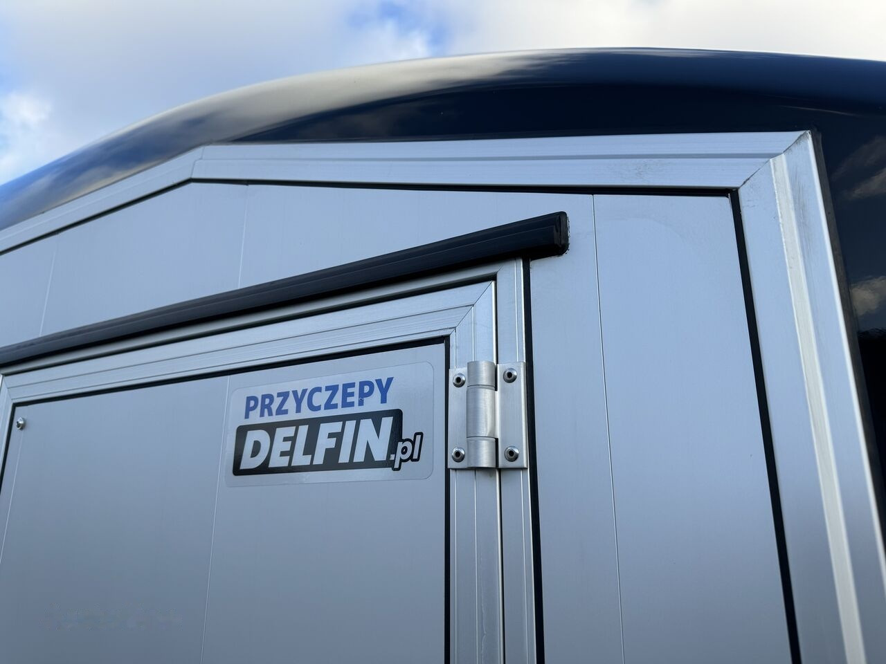 Closed box trailer Debon C800 furgon van trailer 3000 KG GVW car transporter Cheval Debon: picture 17