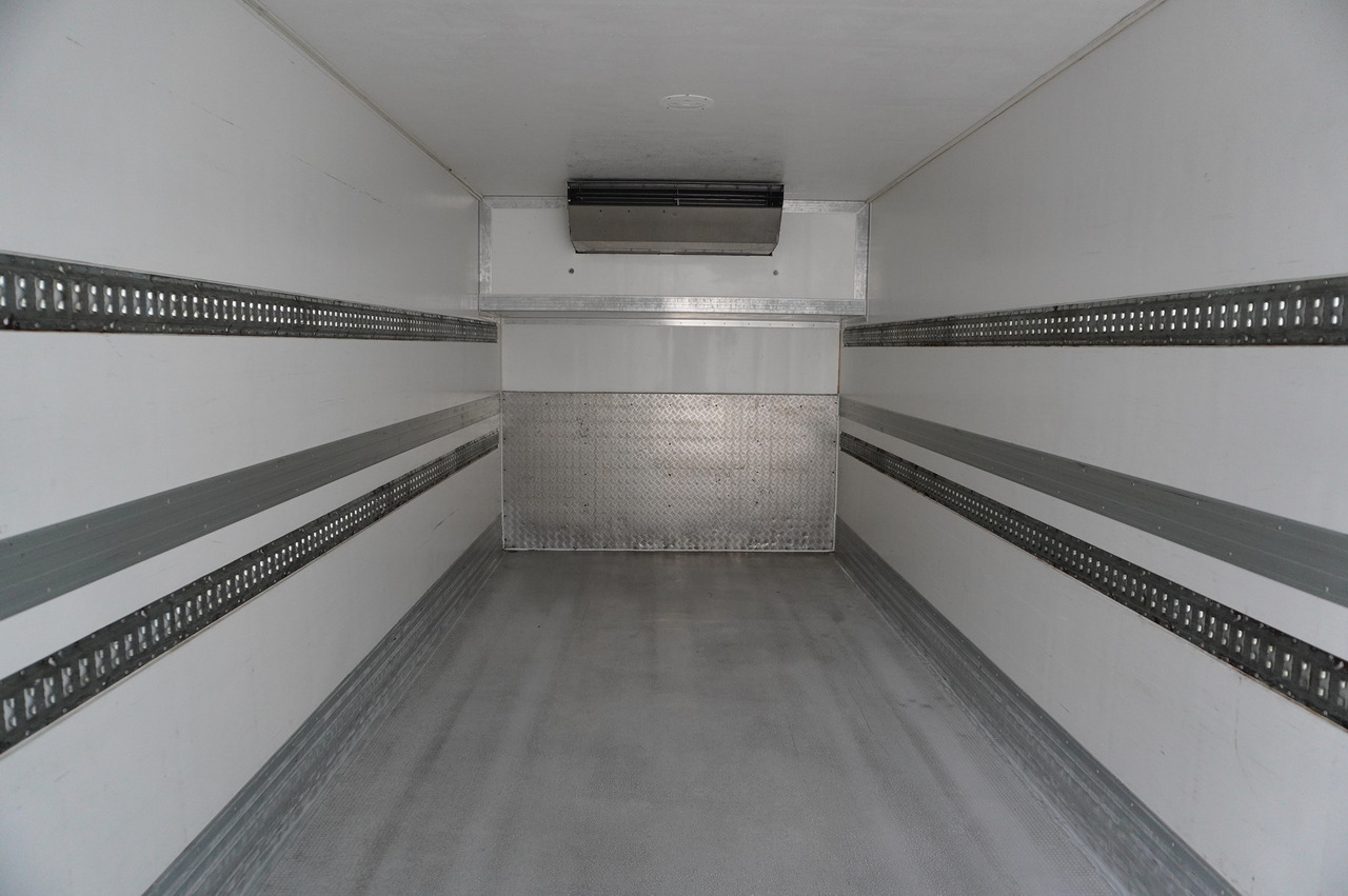 Refrigerator trailer KRONE Krone Refrigerated trailer / ATP/FRC / 18 pallets / Thermoking T-800 R / year 2021: picture 9