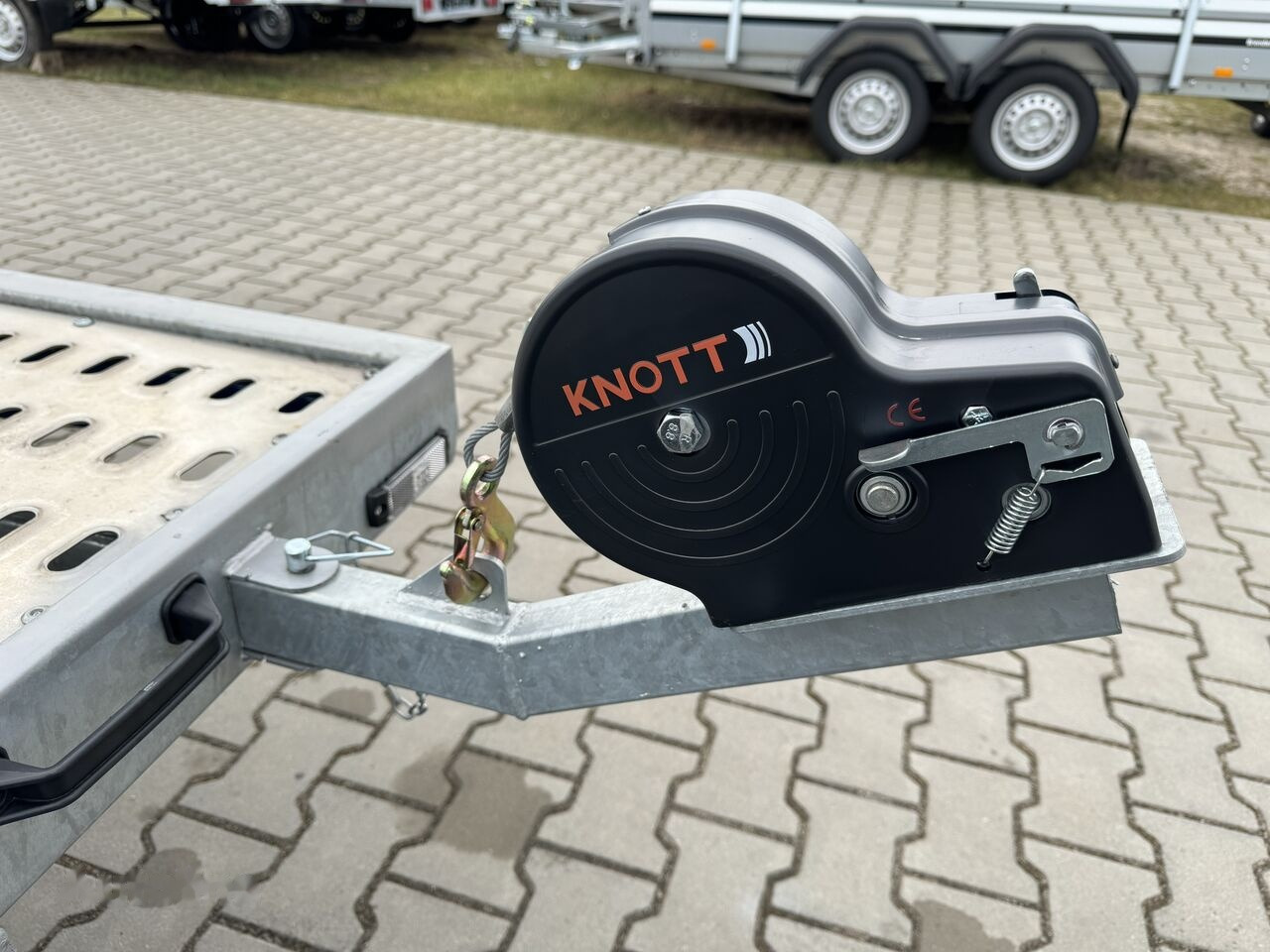 Autotransporter trailer TA-NO GRAVITY LOW 27.45 trailer for 1 car 2700 kg GVW: picture 8