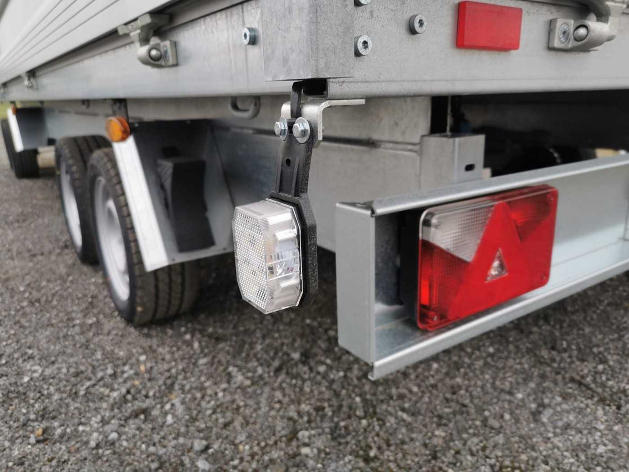 Dropside/ Flatbed trailer UNSINN UD-3 6024 4-Achser Drehschemel: picture 13