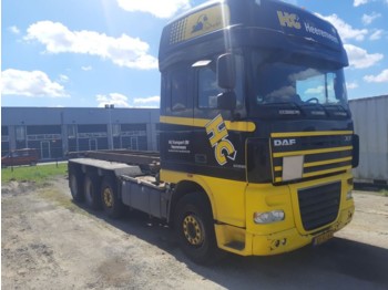 Container transporter/ Swap body truck DAF 105 XF 510 SSC 8X2: picture 1