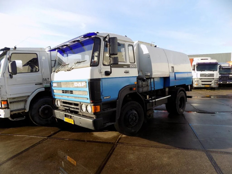 Tank truck DAF 2500: picture 10