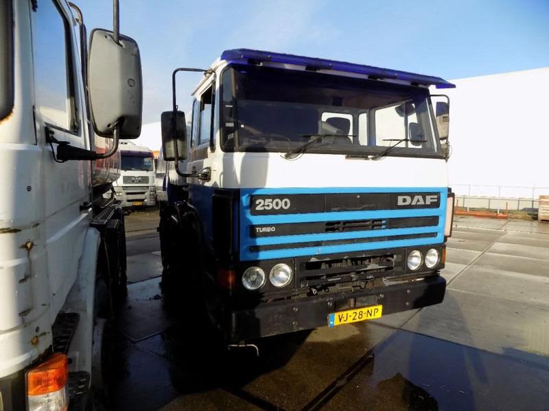 Tank truck DAF 2500: picture 3
