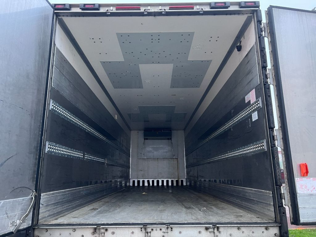 Refrigerator truck DAF CF 75.250 4X2 CARRIER SUPRA + DHOLLANDIA: picture 8