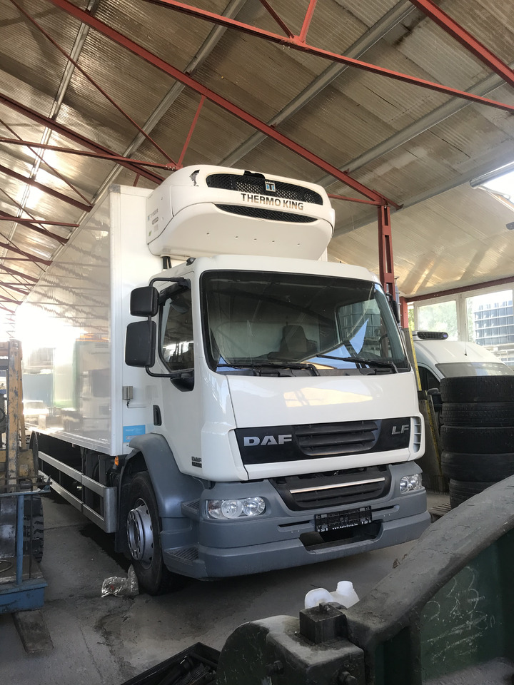 Refrigerator truck DAF LF 55.220 19T EURO5 THERMOKING T-1000R 3 TEMPERATURE: picture 2