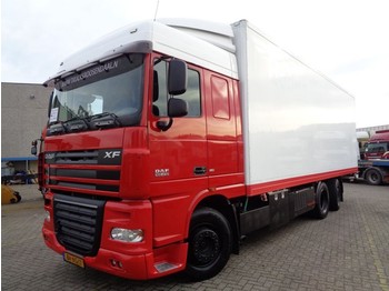 Box truck DAF XF105.410 + Euro 5 + Lift: picture 1
