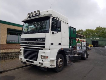 Cab chassis truck DAF XF95.430: picture 1