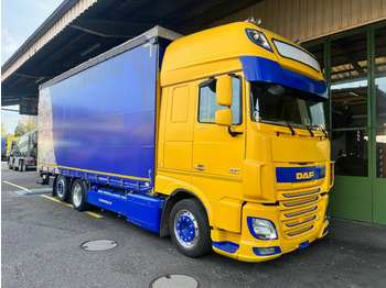 Curtainsider truck DAF XF 510: picture 1