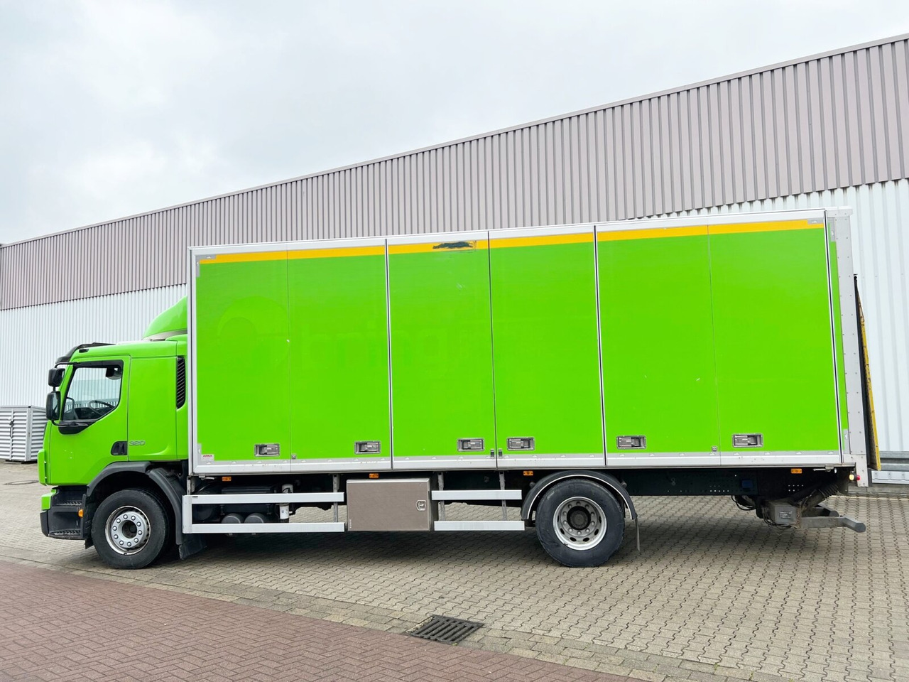 Box truck FE 320 4x2 FE 320 4x2 mit Zepro LBW Klima/eFH.: picture 14