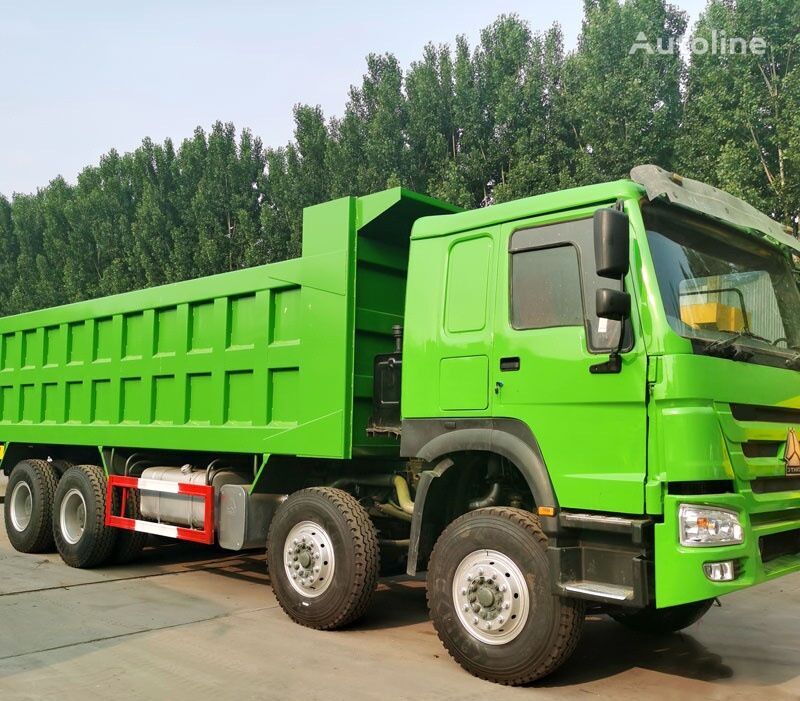 Tipper HOWO 8x4 drive 12 wheeled dumper green color: picture 2