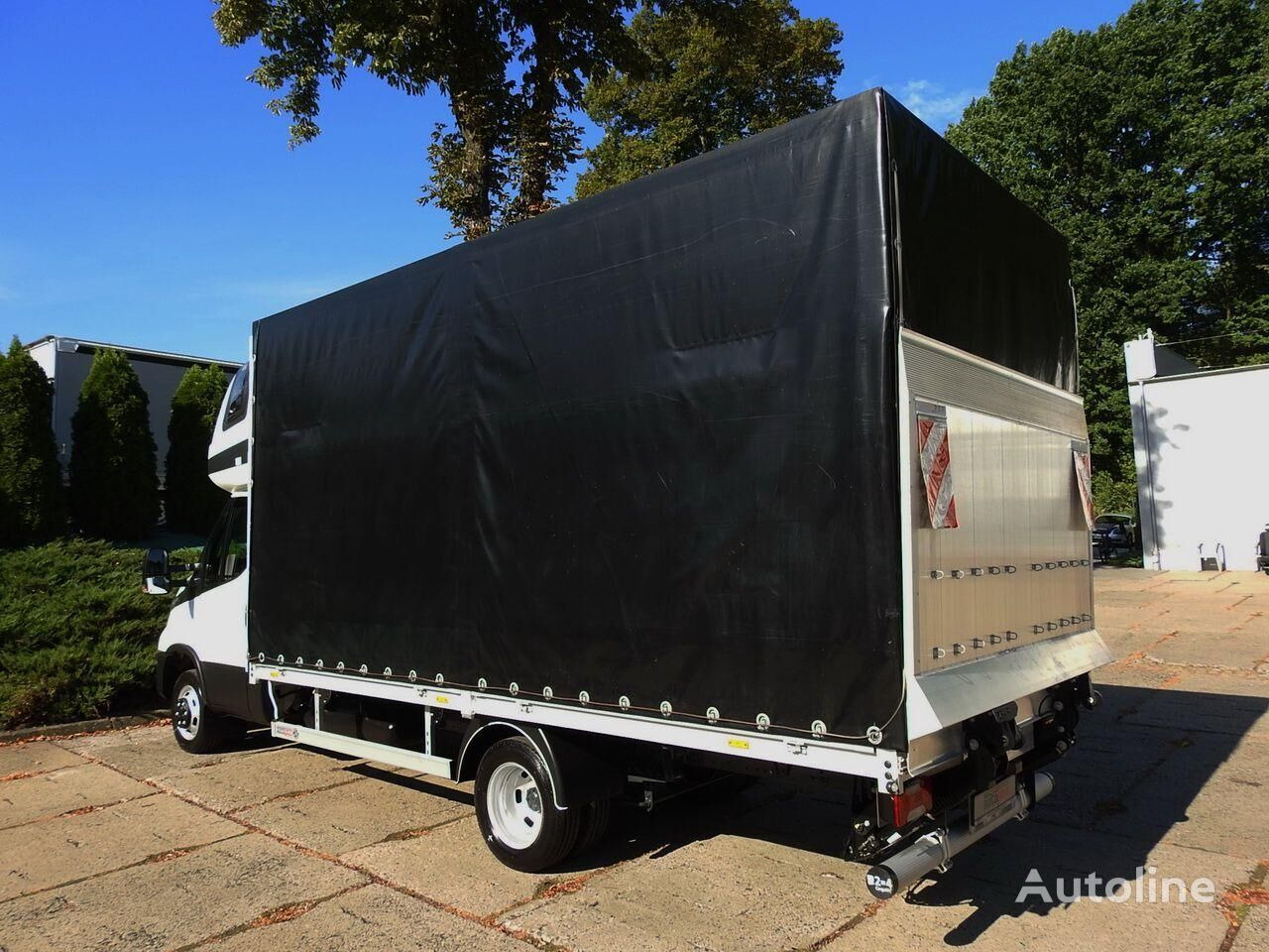 Curtainsider truck IVECO Daily 50C18 Curtain side + tail lift: picture 6