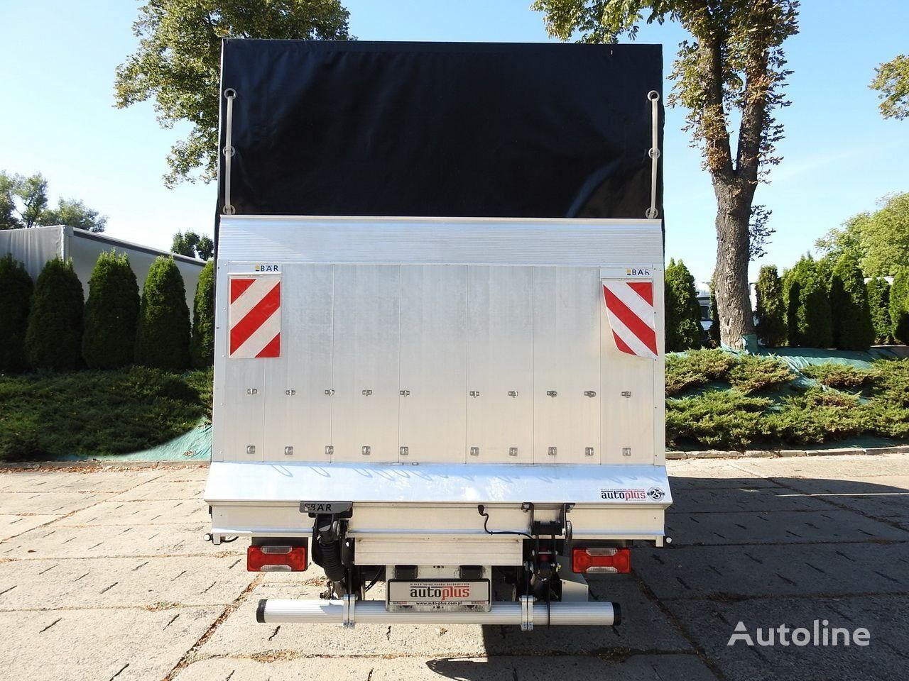 Curtainsider truck IVECO Daily 50C18 Curtain side + tail lift: picture 7