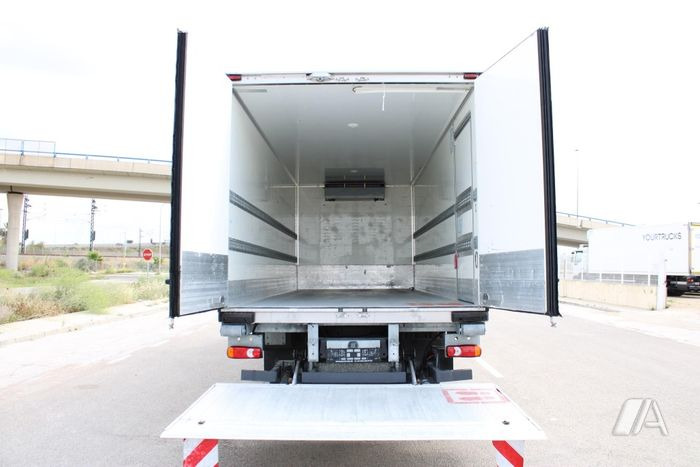 Refrigerator truck IVECO Eurocargo ML140E18 CS550 – 14T: picture 11