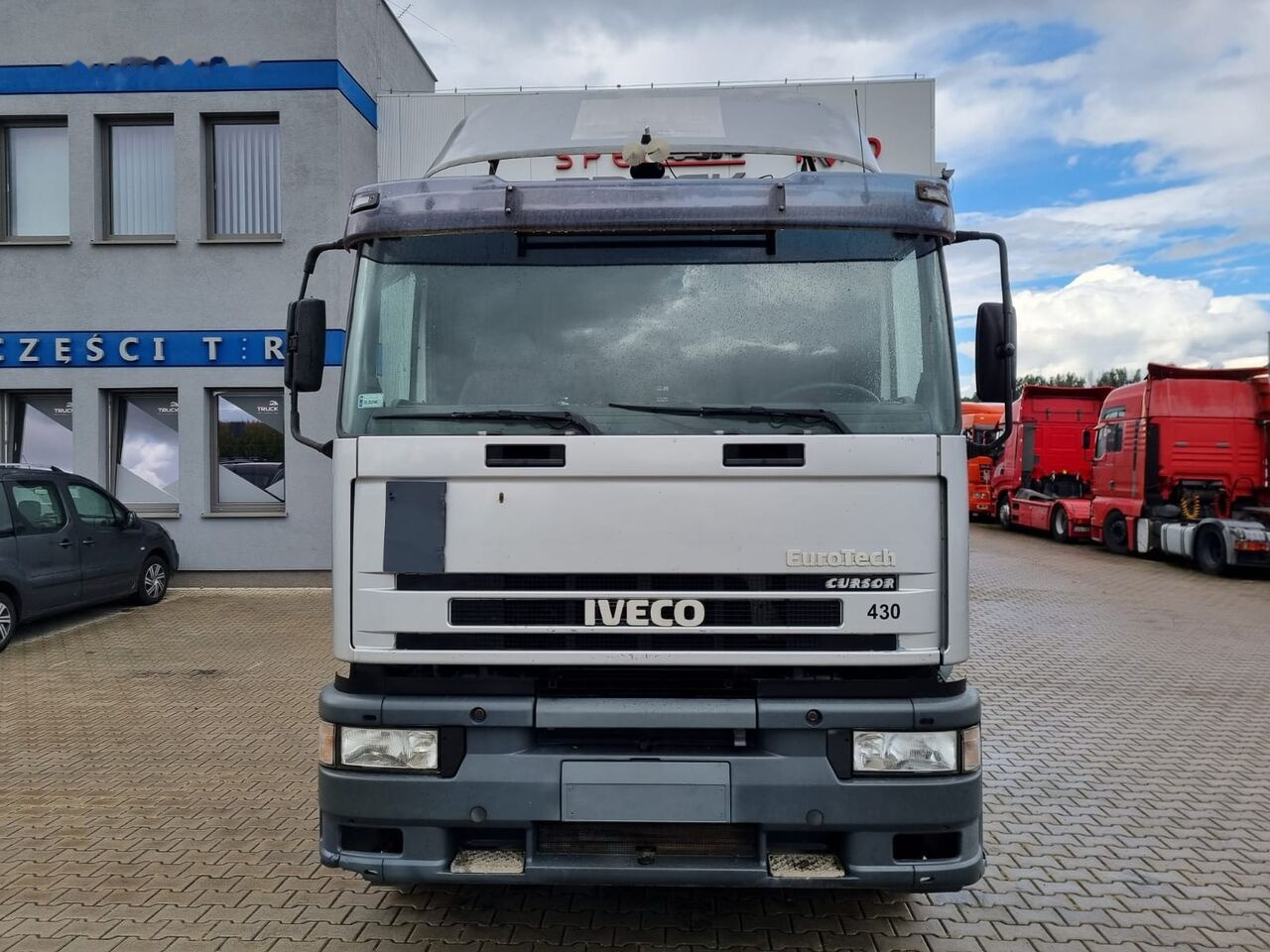 Cab chassis truck IVECO Eurotech 430 , Steel /Air , 6x2: picture 3
