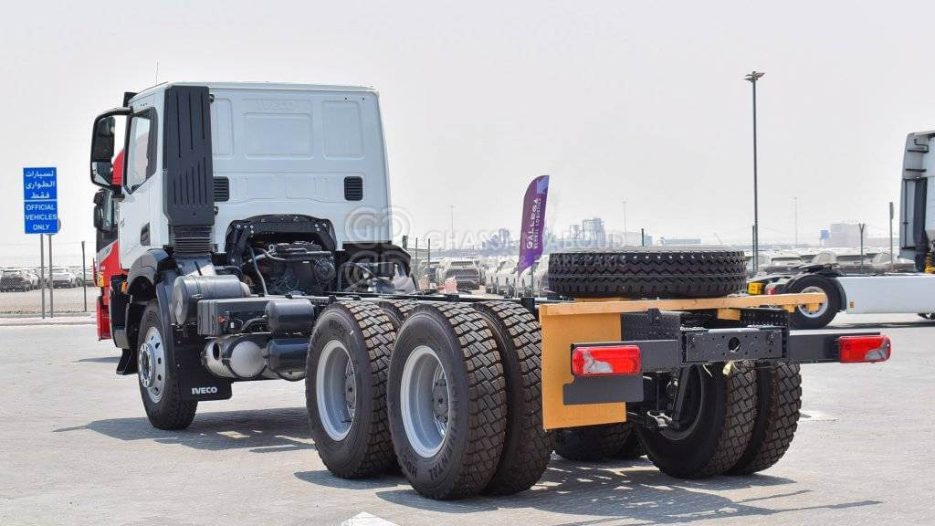 Cab chassis truck IVECO T-WAY Chassis 6×4 AD380T43H WHEELBASE 4500 MY23: picture 13